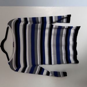 Lightweight sweater, size large